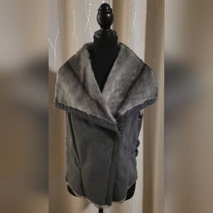 ​BEBE Faux Fur & Suede Moto Vest Gray -Buckle Details Size Large